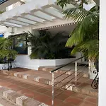 Puerto Banus Views And Pool Penthouse Vio Panzió *